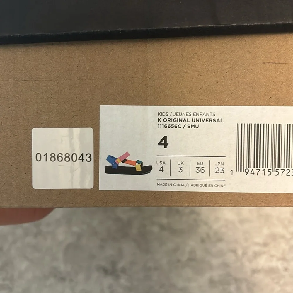 NIB Teva Kids Original Universal Sandal in 90s Multi - Picture 7 of 7